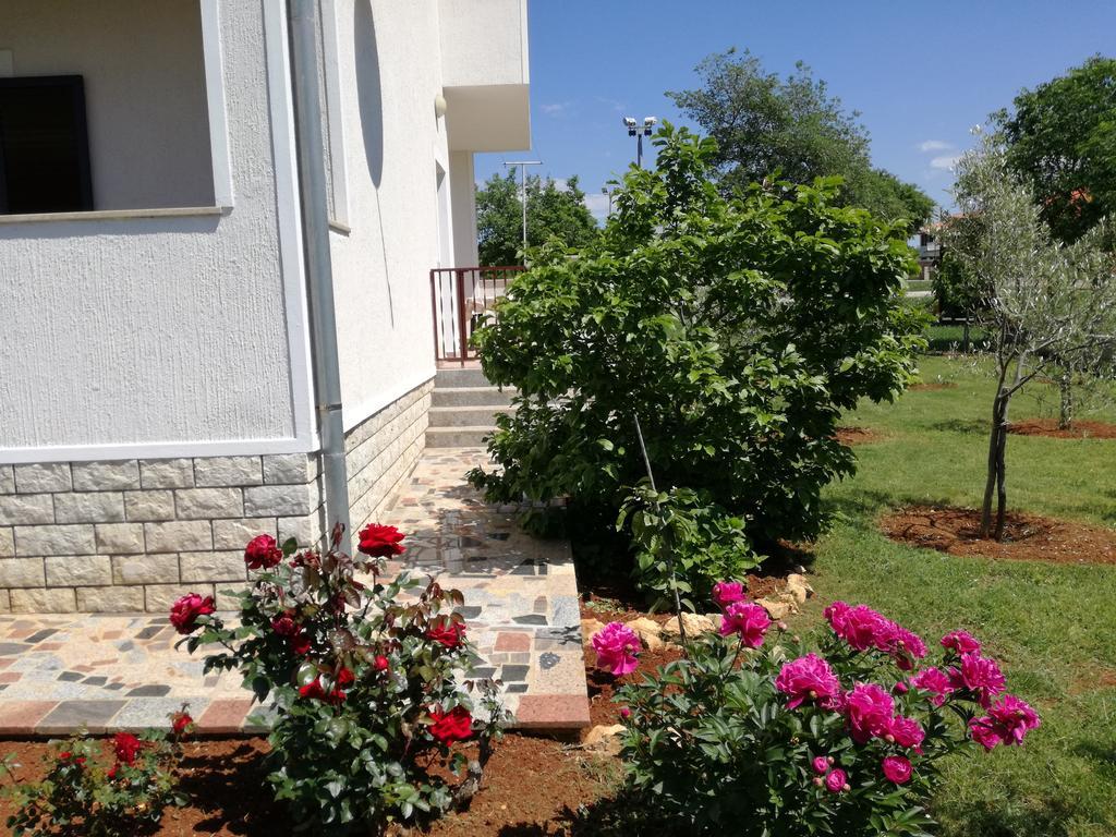 Apartment Vesna Veleniki Dış mekan fotoğraf