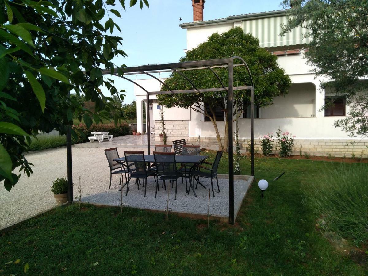 Apartment Vesna Veleniki Dış mekan fotoğraf